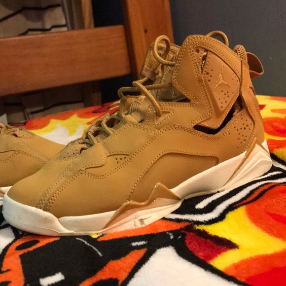 Shoes - Picture 2 of 2